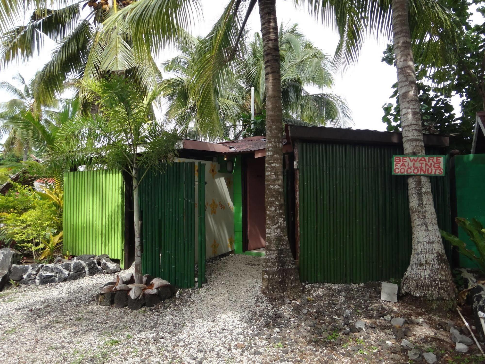 Vaimoana Seaside Lodge Savai'i Island Екстер'єр фото