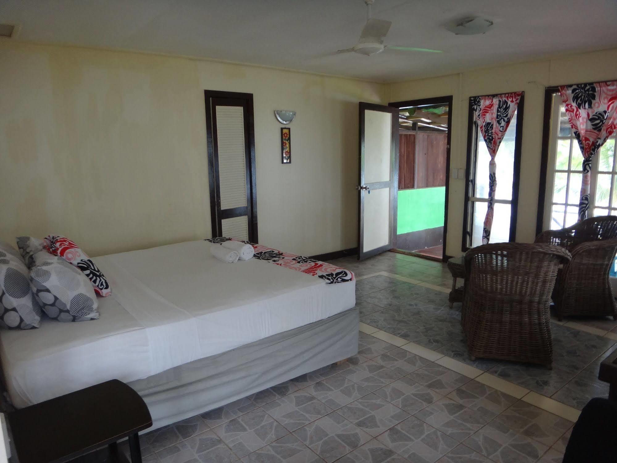 Vaimoana Seaside Lodge Savai'i Island Екстер'єр фото